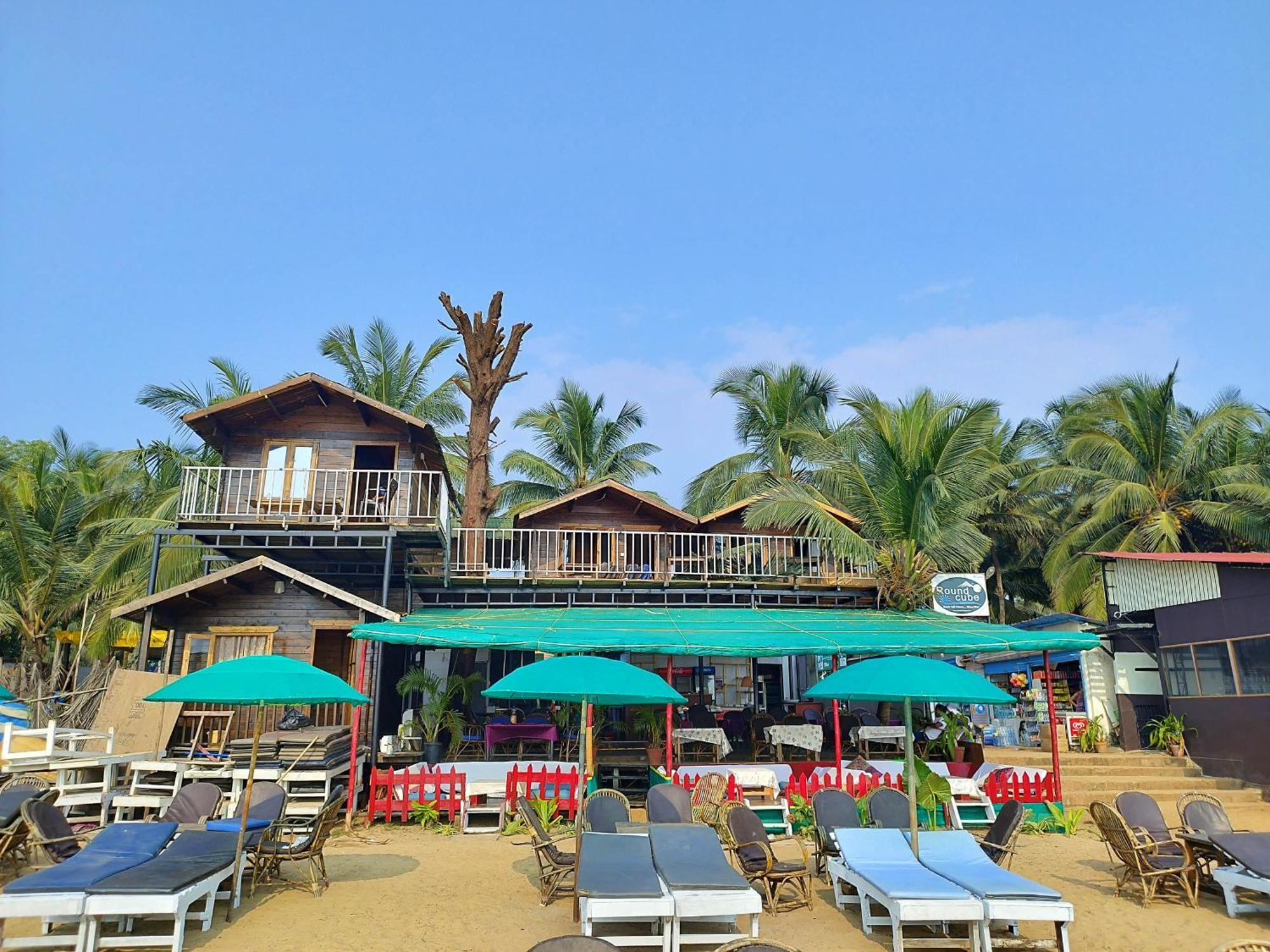 ราวนด์คิวบ์ แพตเนม Hotel Patnem Beach ภายนอก รูปภาพ