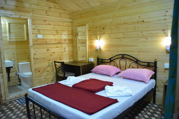 ราวนด์คิวบ์ แพตเนม Hotel Patnem Beach ภายนอก รูปภาพ