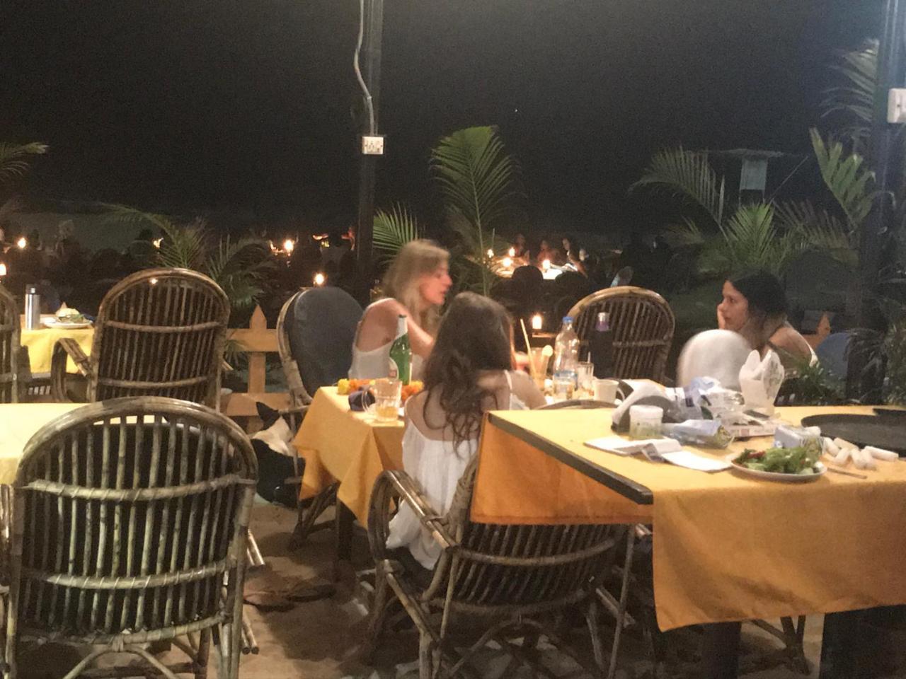 ราวนด์คิวบ์ แพตเนม Hotel Patnem Beach ภายนอก รูปภาพ